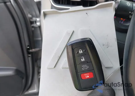 2020 Toyota Highlander Le из США, поврежденный, VIN 5TDBZRBH8LS511947